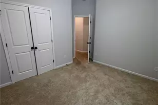 2686 Crk Vw Ter NW, Atlanta, GA 30318 - Photo 19