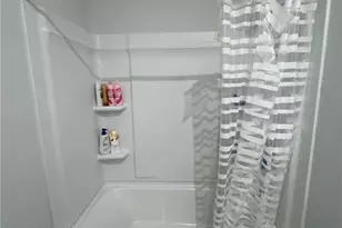 2686 Crk Vw Ter NW, Atlanta, GA 30318 - Photo 13