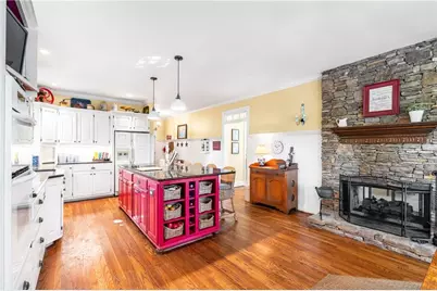 9010 Beaver Trail, Gainesville, GA 30506 - Photo 11