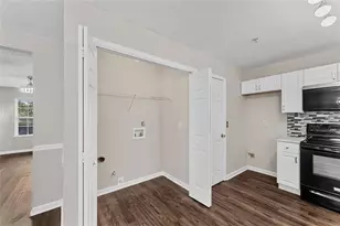 205 Coral Cir, McDonough, GA 30253 - Photo 9