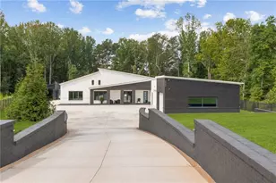 3240 Smithtown Rd, Suwanee, GA 30024 - Photo 3