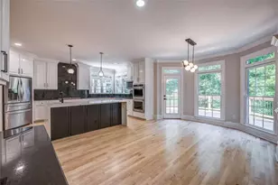 1076 Devine Circle, Brookhaven, GA 30319 - Photo 11