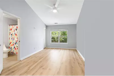 1781 Liberty Parkway NW, Atlanta, GA 30318 - Photo 19