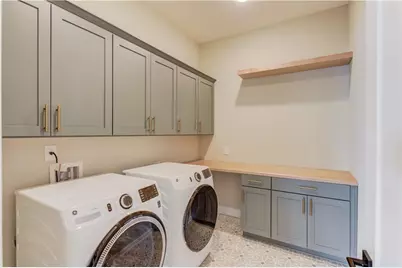 6824 Bungalow Road, Flowery Branch, GA 30542 - Photo 31