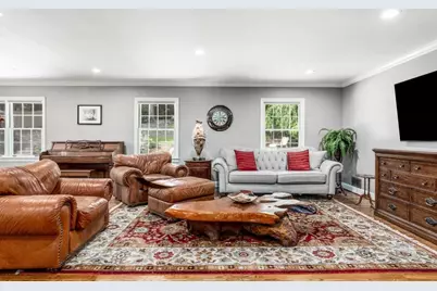 240 Beachland Drive, Atlanta, GA 30342 - Photo 3