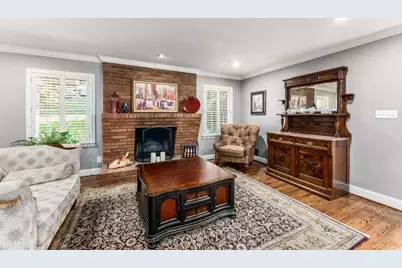 240 Beachland Drive, Atlanta, GA 30342 - Photo 9