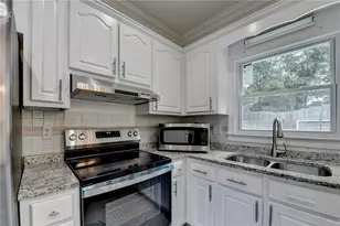 1795 Laurel Creek Dr, Lawrenceville, GA 30043 - Photo 19