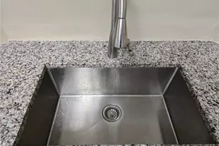 7001 Greenridge Dr, Loganville, GA 30052 - Photo 15