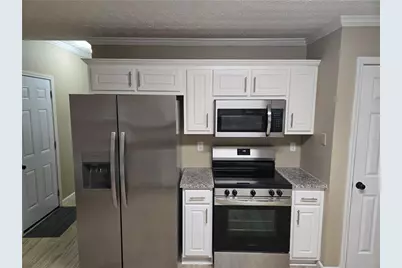 7001 Greenridge Drive, Loganville, GA 30052 - Photo 13