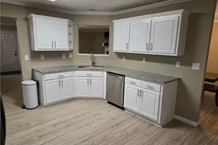 7001 Greenridge Dr, Loganville, GA 30052 - Photo 15