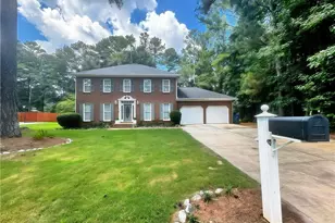 1805 Skidmore Cir, Lawrenceville, GA 30044 - Photo 1