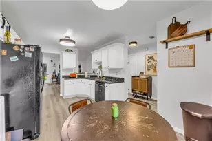 624 Red Fox Ln, Auburn, GA 30011 - Photo 11