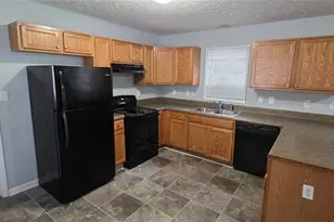 688 Smith St SW, Atlanta, GA 30310 - Photo 3