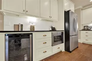 223 Avery St, Decatur, GA 30030 - Photo 9