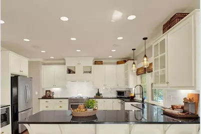 223 Avery Street, Decatur, GA 30030 - Photo 7