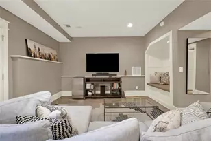 223 Avery St, Decatur, GA 30030 - Photo 59