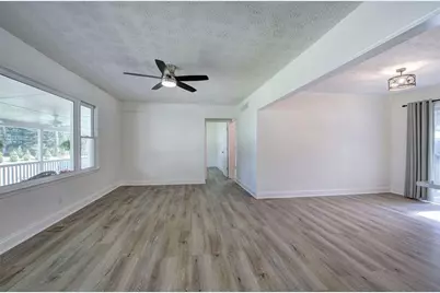 4749 Cox Street SE, Acworth, GA 30101 - Photo 9