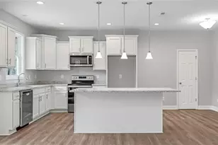 111 Stewart Ave NE, Milledgeville, GA 31061 - Photo 5