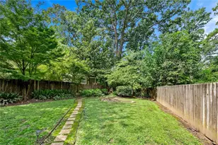 1146 Palafox Dr, Atlanta, GA 30324 - Photo 23