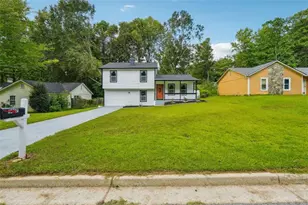 5017 Galbraith Cir, Stone Mountain, GA 30088 - Photo 3