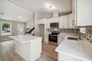 5017 Galbraith Cir, Stone Mountain, GA 30088 - Photo 9