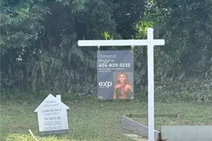 977 Smith St, Atlanta, GA 30310 - Photo 1