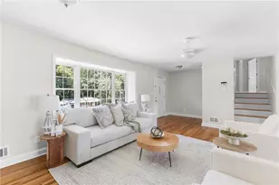 2789 Cottonwood Dr, Marietta, GA 30066 - Photo 9