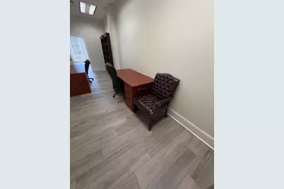 2325 Log Cabin Drive #103, Atlanta, GA 30339 - Photo 9