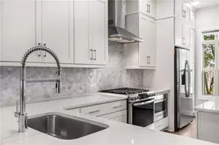 4312 Parkside Pl, Atlanta, GA 30342 - Photo 7