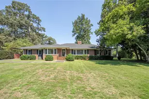 112 College Cir, Cedartown, GA 30125 - Photo 1