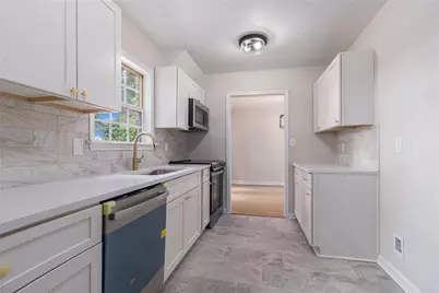 1103 Brighton Point, Atlanta, GA 30328 - Photo 3