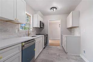 1103 Brighton Point, Atlanta, GA 30328 - Photo 3