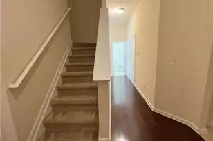 207 Green Bridge Ct, Lawrenceville, GA 30046 - Photo 9