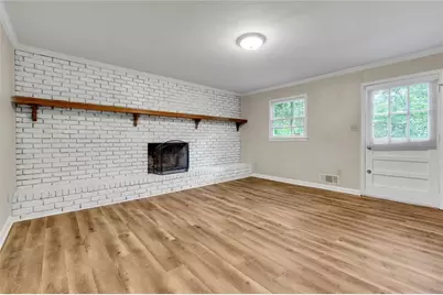 2067 SW Crescent Drive SW, Snellville, GA 30078 - Photo 11