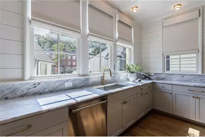 81 Delmont Drive NE, Atlanta, GA 30305 - Photo 15