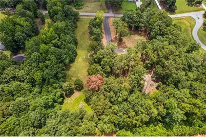 8450 Forsyth Commons Court, Cumming, GA 30041 - Photo 11