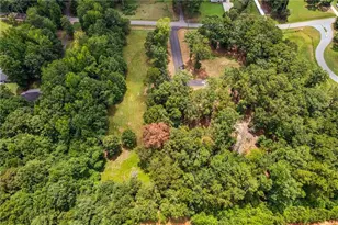 8450 Forsyth Commons Ct, Cumming, GA 30041 - Photo 11