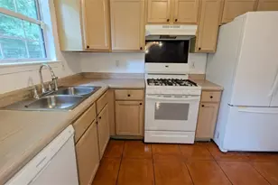 2565 Feywood Ct, Lithonia, GA 30058 - Photo 11