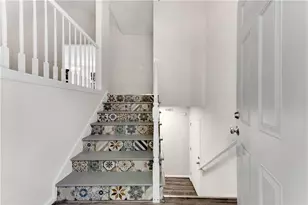 540 Alcovy Hills Dr, Lawrenceville, GA 30045 - Photo 3