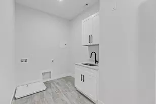 555 Versailles Dr, Auburn, GA 30011 - Photo 39