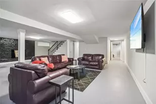 2950 Duke Of Gloucester, Atlanta, GA 30344 - Photo 69