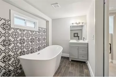 2950 Duke Of Gloucester, Atlanta, GA 30344 - Photo 79