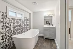 2950 Duke Of Gloucester, Atlanta, GA 30344 - Photo 79