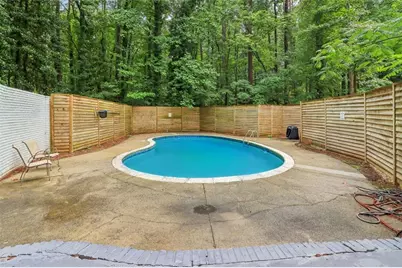 2950 Duke Of Gloucester, Atlanta, GA 30344 - Photo 97
