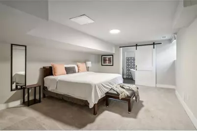 2950 Duke Of Gloucester, Atlanta, GA 30344 - Photo 75