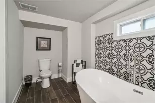 2950 Duke Of Gloucester, Atlanta, GA 30344 - Photo 53