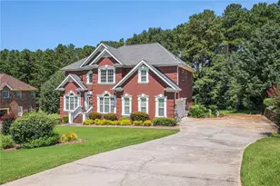 2621 Crest Valley Dr, Conyers, GA 30094 - Photo 1