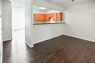 2537 Walden Lake Dr, Decatur, GA 30035 - Photo 3