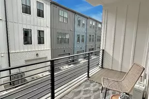 192 Chestnut Cir, Atlanta, GA 30342 - Photo 13