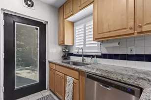 1476 E Rock Springs Rd, Atlanta, GA 30306 - Photo 9